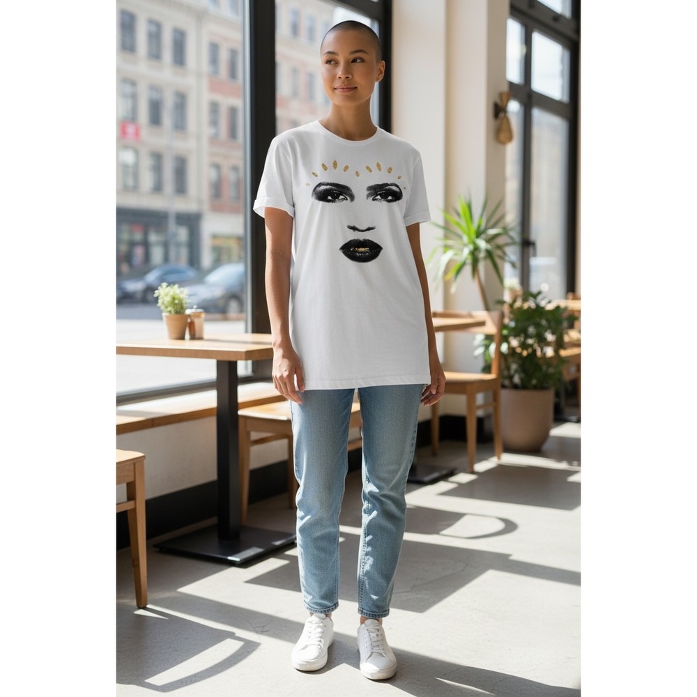 Young & Reckless Womens White Graphic T-Shirt Gold Foil Face Print XS New